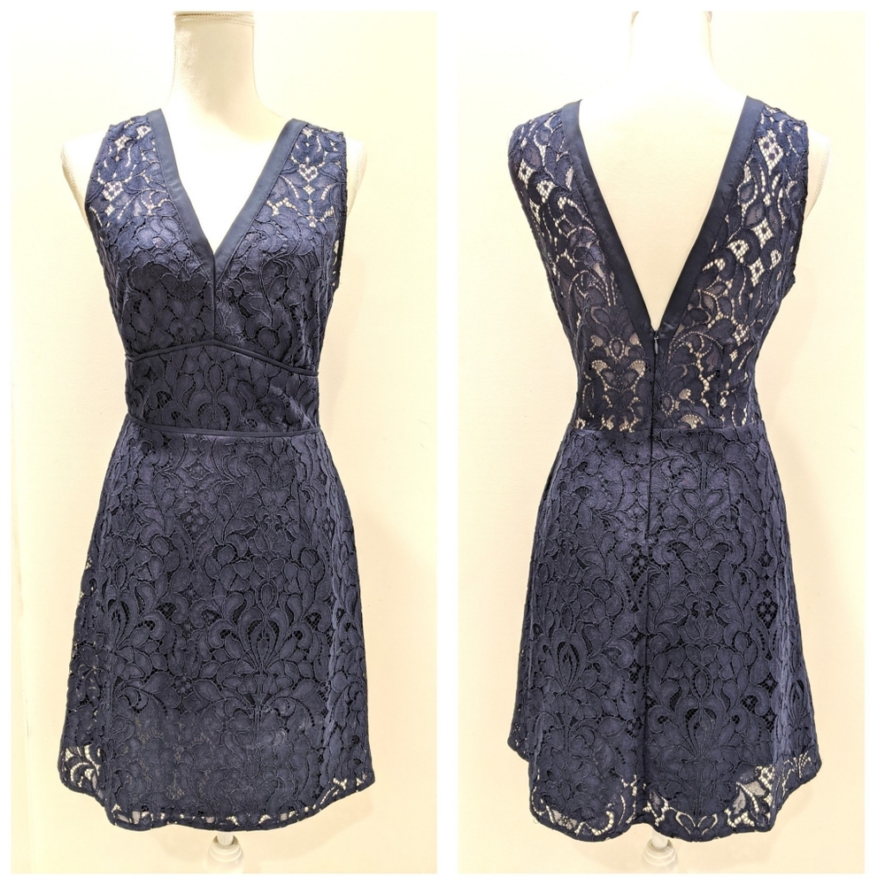 BB Dakota Janelle V neck navy lace dress - Picture 4 of 10